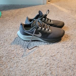 NIKE Pegasus sneakers size 10